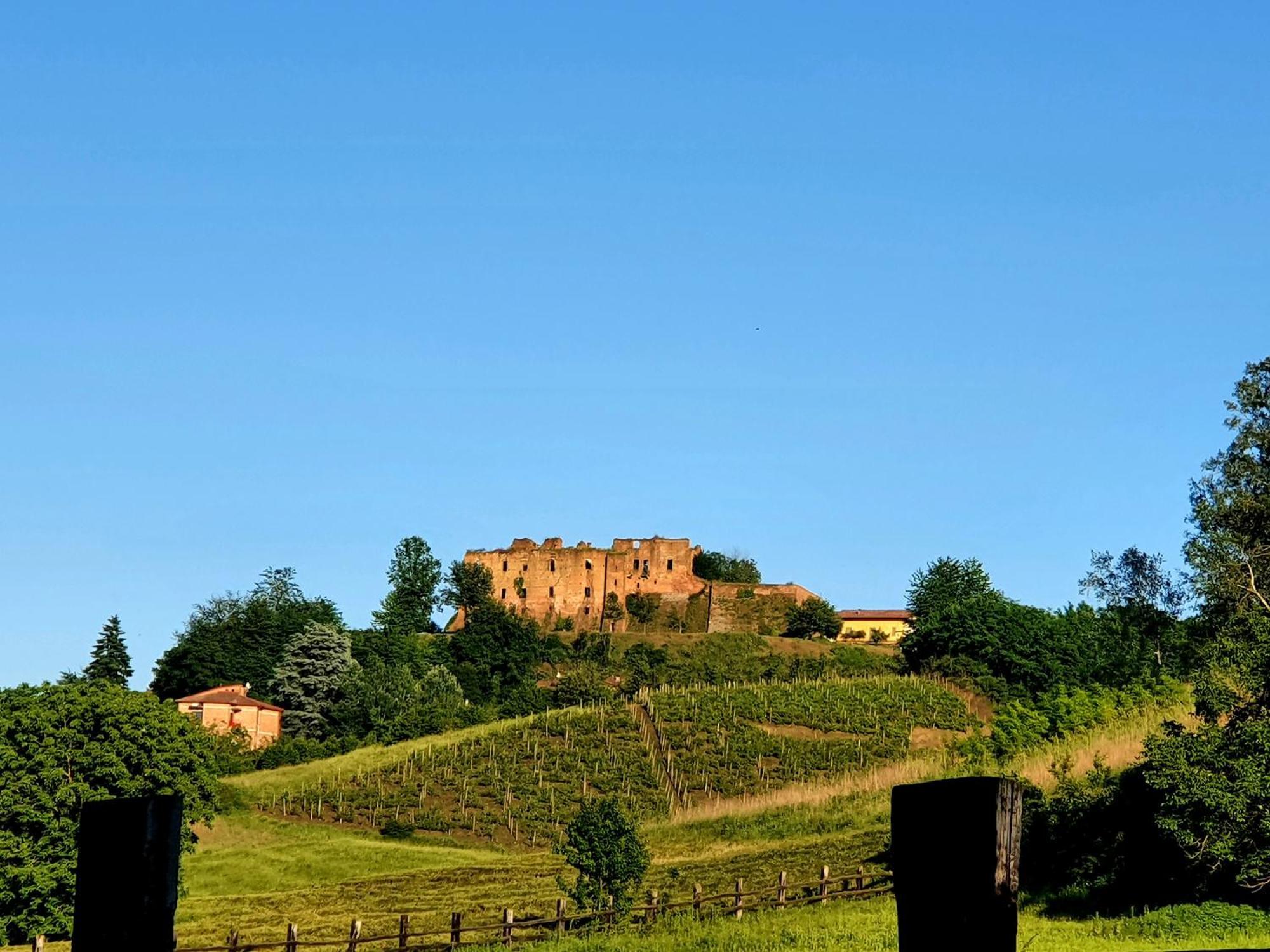 Oasi Del Monferrato - Appartamento Rosso Mombercelli Buitenkant foto